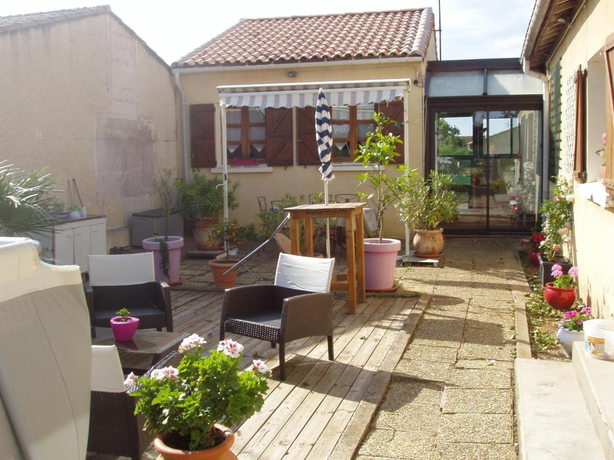Maison De Vacance Pomerols Bagian luar foto