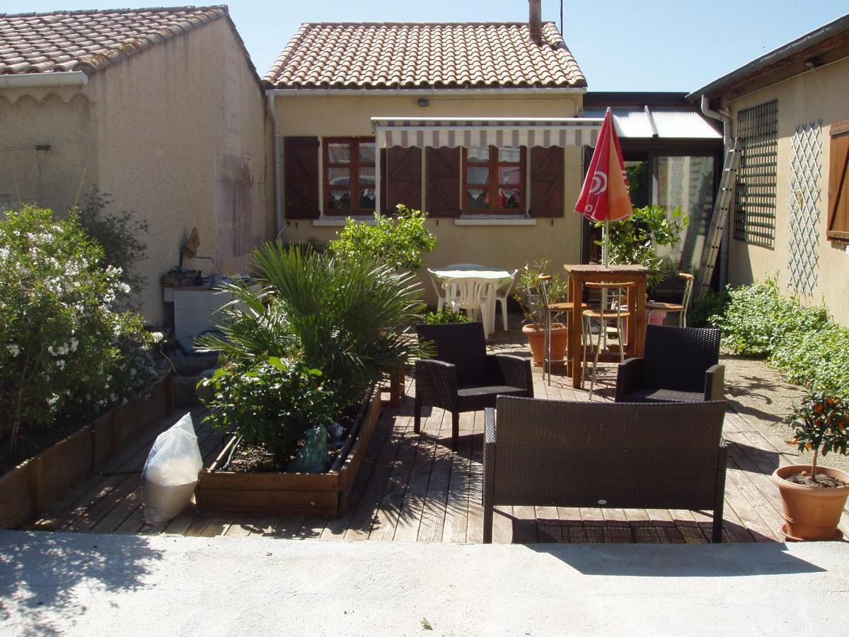 Maison De Vacance Pomerols Bagian luar foto